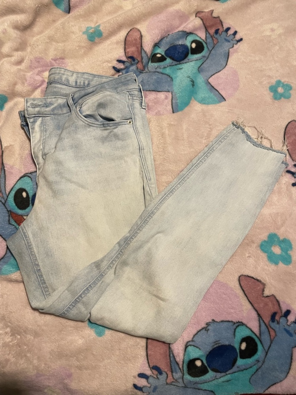 Old Navy Light Wash Women’s Skinny Jeans